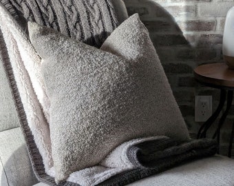 The JAMES 22 x 22" Boucle Oatmeal Pillow Case