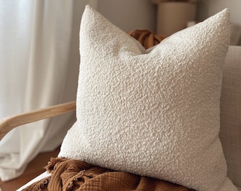 Ivory Boucle Pillow Cover, Oatmeal Linen Back, 22"