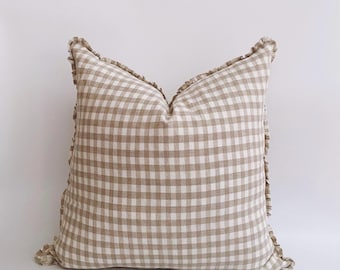 Housse de coussin à volants en lin vichy beige, style cottage