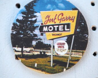 Fort Garry Motel Magnet