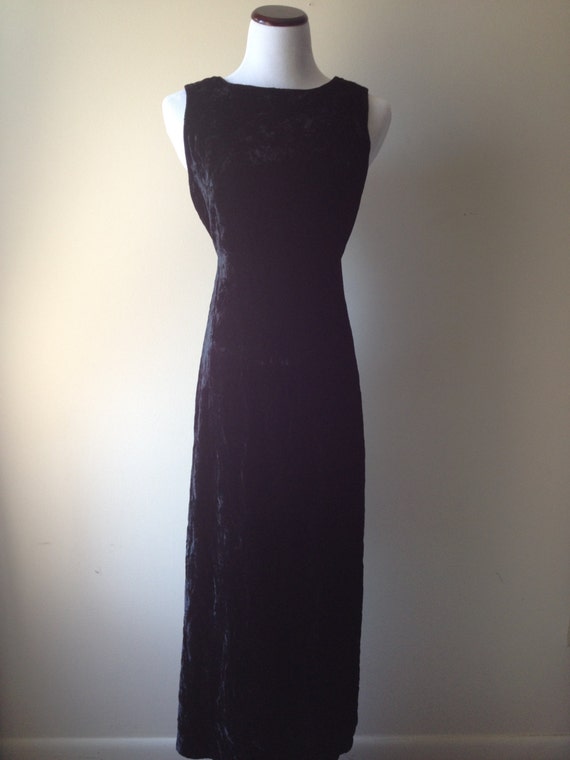 gap black velvet dress