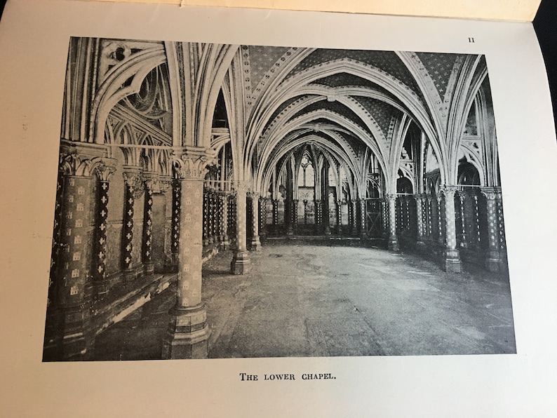 1940s Tourist Guide to The Sainte Chapelle in English by Wanda Rabaud