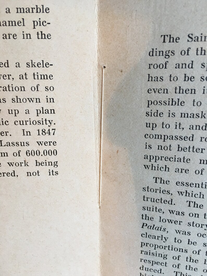 1940s Tourist Guide to The Sainte Chapelle in English by Wanda Rabaud