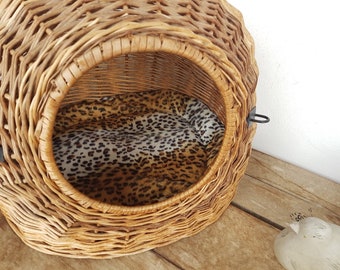 Cat basket cushion for cat baskets, caves and wicker baskets oval approx. 45 x 36 cm