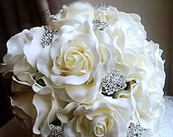 White wedding bouquet, ivory, Bespoke bridal bouquet,crystal, brooch, brooch bouquet, great price, ivory, traditional, bride, ivory wedding