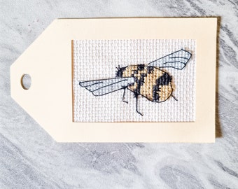 Cross stitch Bee pdf pattern