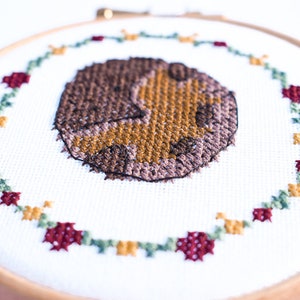 cross stitch hedgehog Autumn wreath pdf pattern image 8