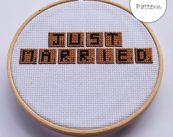 Just married / scrabble tiles / wedding / cross stitch pattern / lettering / Counted cross stitch / digital PDF pattern / Instant download.