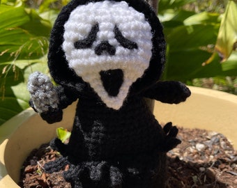 Little Ghosty - Little Baddy crochet pattern