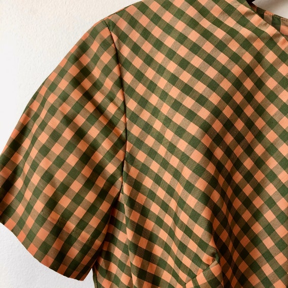 1960s sage green and orange gingham short sleeve … - image 5