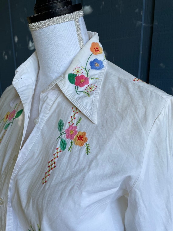 Vintage Hand-Embroidered & Appliqued White Shirt - image 1