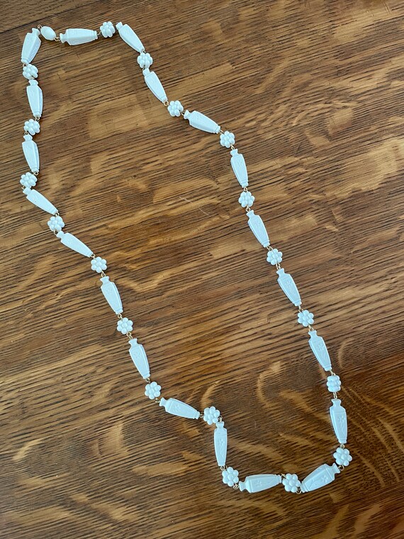 Vintage White Plastic Bead Necklace - image 7