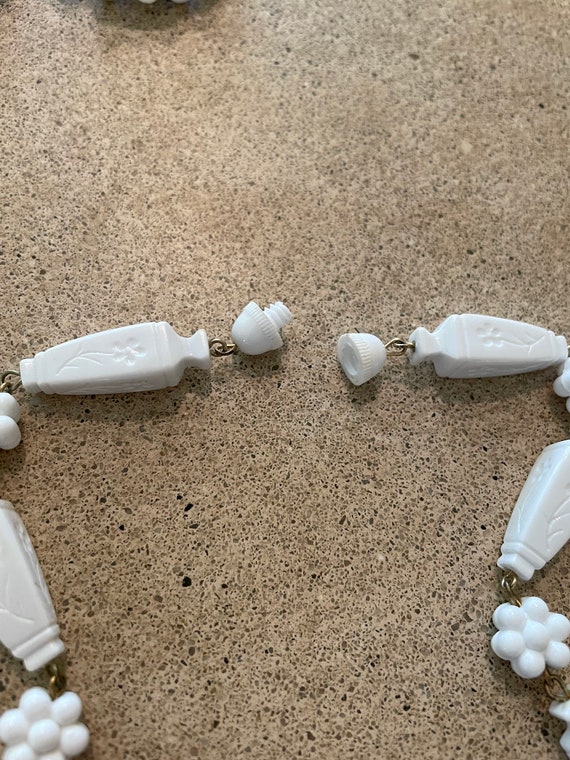 Vintage White Plastic Bead Necklace - image 3
