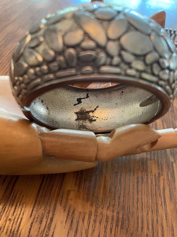 Pebble Pattern Hinged Vintage Bangle - image 3