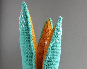 Crocheted plant with pot