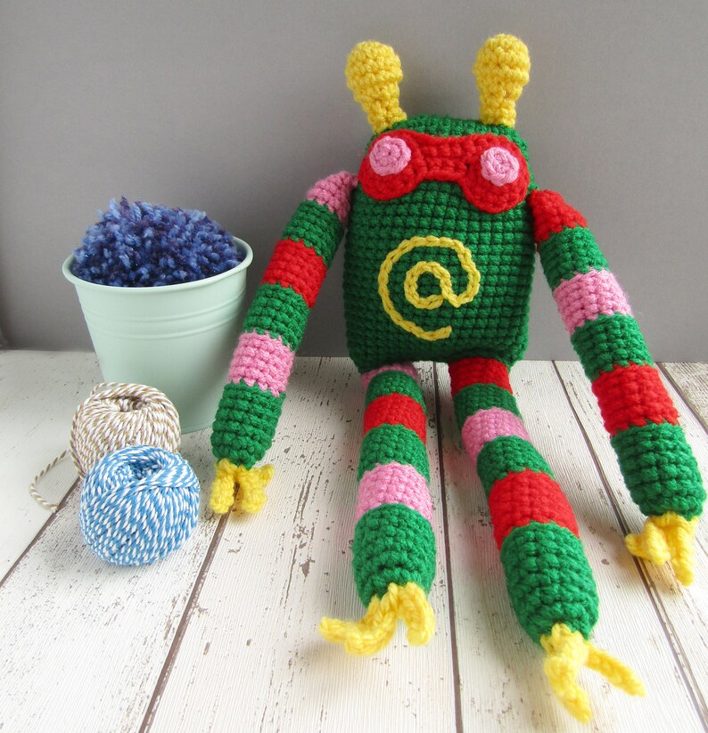 Crochet kit: Amigurumi Monster image 5