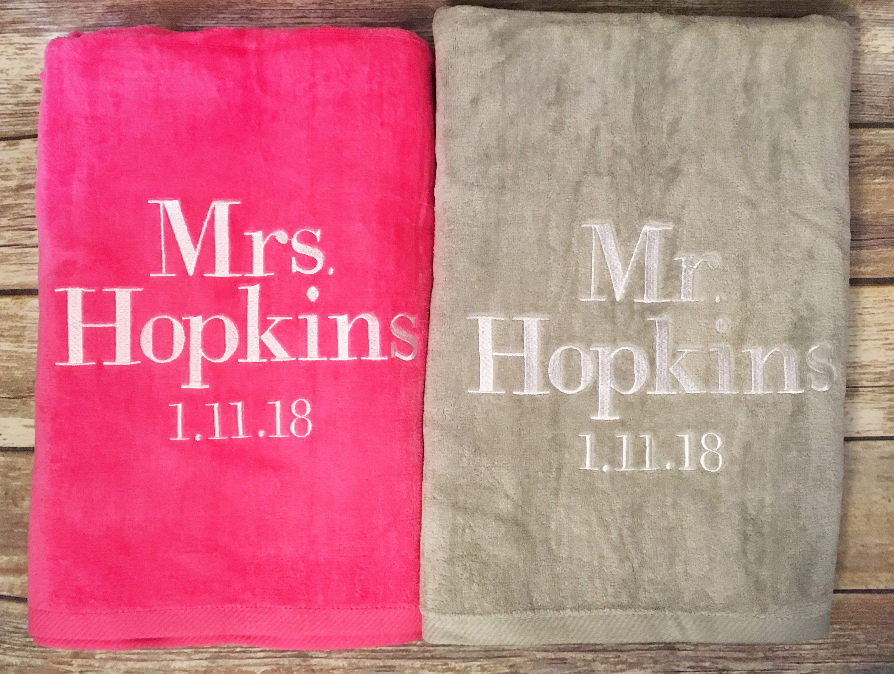 Mr. &Mrs. Personalizado Beach Towel Gift Set Toallas de Etsy