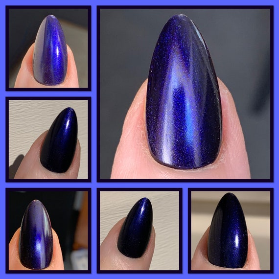 Dark blue nails with golden line. - iPoca