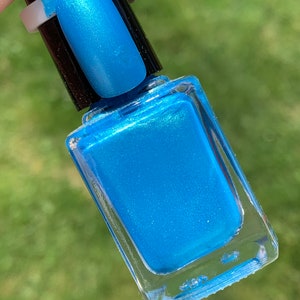 Oceanic Oasis blue   pearl  nail polish