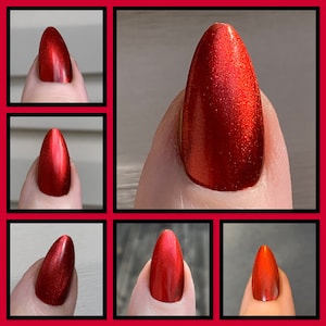 Run Run Rudolph -red magnetic polish