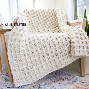Crochet Blanket Pattern with Super Bulky Yarn, Thick Warm image 3