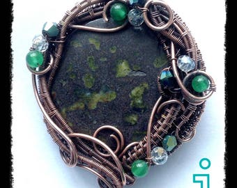 Chase the Wire pendant - Wirewrap, wireweave with weave tutorial