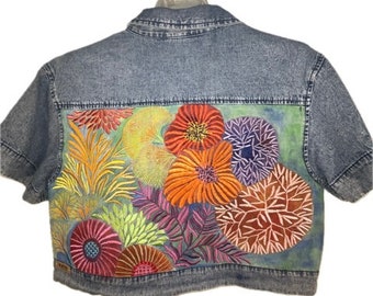 Flower garden 2 embroidered denim crop shirt