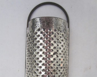 Vintage Small Metal Grater, Farmhouse Kitchen Decor