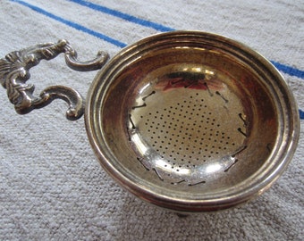 Vintage Tea Strainer With Drip Bowl Set