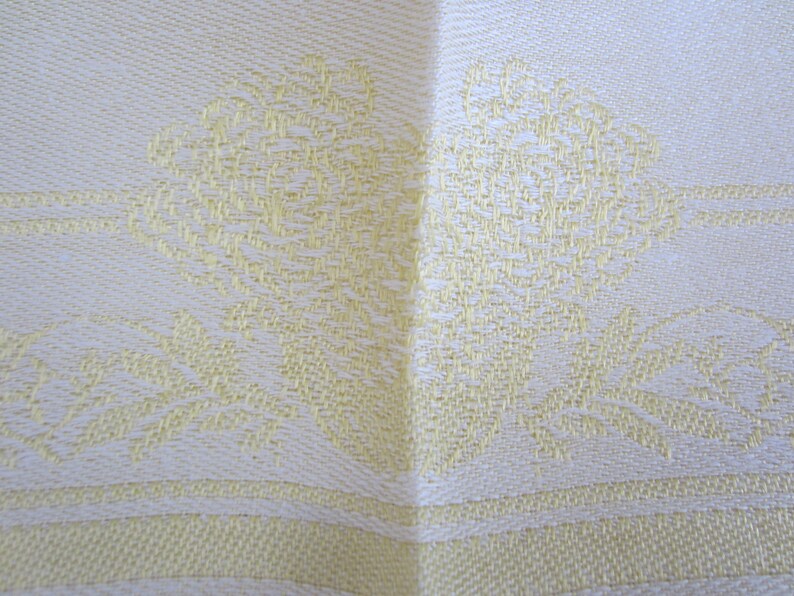 Vintage Light Yellow Damask Tablecloth With 6 Napkins Damask Etsy