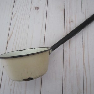 Antique Enamel Dipper Ladle Vintage Enamel Dipper Enamelware Farmhouse Kitchen Farmhouse Decor Kitchen Utensil  Kitchen Decor Hanging Dipper