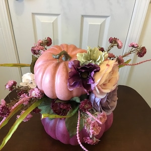 Fall stacked Mauve and Pink Pumpkins, table decor, Fall pumpkins, flowers, table arrangement