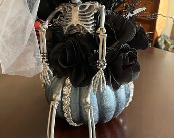 Monsieur Glam Skulley
