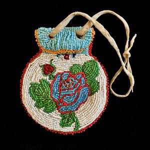Exceptional Antique Plains Indian Lazy/Lane Stitch Beaded Bag/Pouch