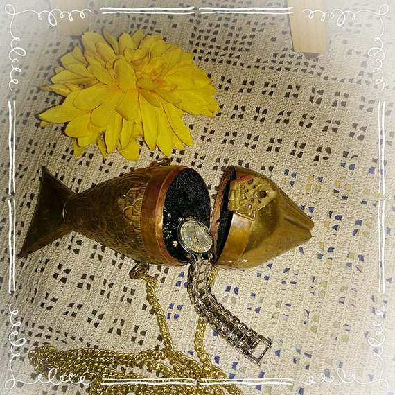 RARE Vintage Antique Copper Brass Metal Unique Fis