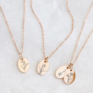 Personalized Necklace with Hand-Drawn Birth Flowers - Gift Idea for Her - Perfect as a Mother’s Day Gift - MK003