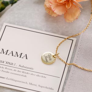925er Silber Geburtsblumen Kette - Geschenk für Mama mit Karte - Kette mit personalisierter Gravur - Runder Anhänger - Namenskette - LW071