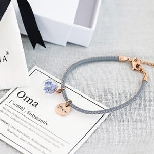 Cadeau pour la grand-mère avec une carte - Bracelet personnalisé gravé - Bracelet myosotis - Cadeau de la Fête des Mères -  LW013
