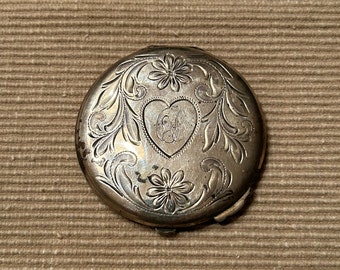 Awesome ornate vintage sterling silver compact