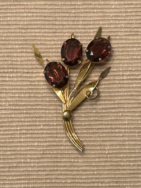 Vintage gemstone flower costume brooch - image 1