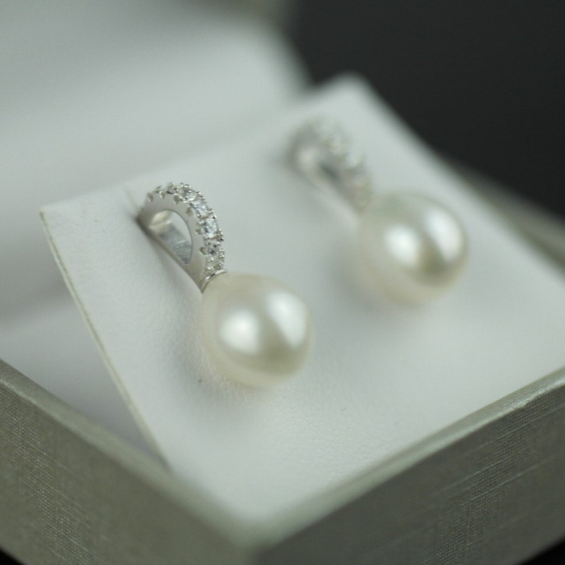 Stunning sterling silver Cultured pearls earrings with clear stones Lucoral 925 boxed