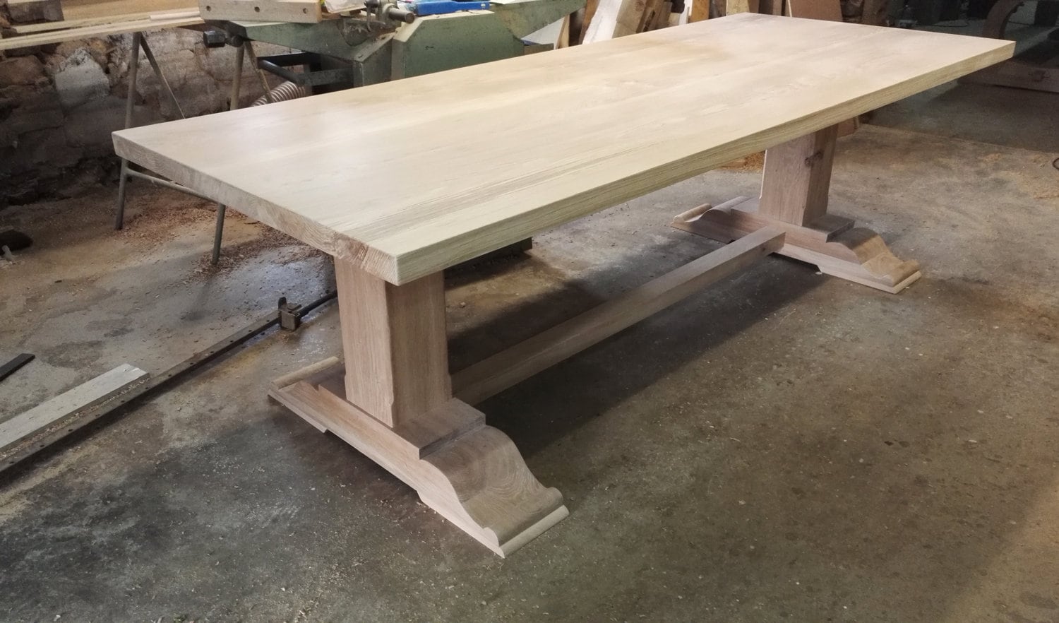 Pedestal Oak