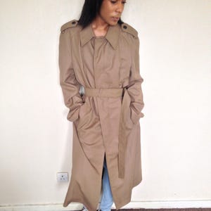 Vtg 90&#39;s MILITARY look light brown belted oversized long coat XL