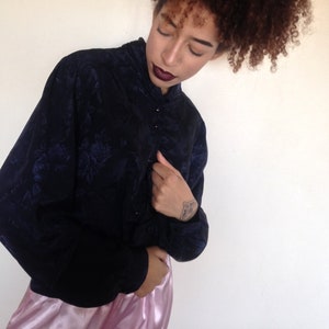 Vtg 80&#39;s GOTH ROMANTIC navy blue Roses blouse S/M/L
