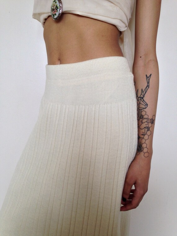 Vtg 70's BOHEMIAN RETRO ivory knitted pleated mid… - image 4