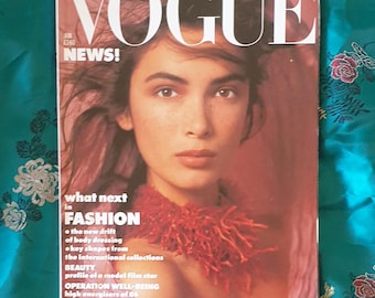 Vogue UK Aug 1990 Original British Vintage Fashion Magazine