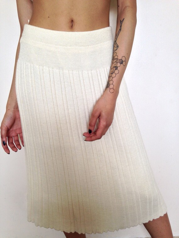 Vtg 70's BOHEMIAN RETRO ivory knitted pleated mid… - image 3