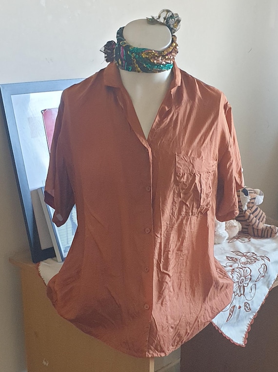 Vintage 90's Luxurious brown silk shirt M