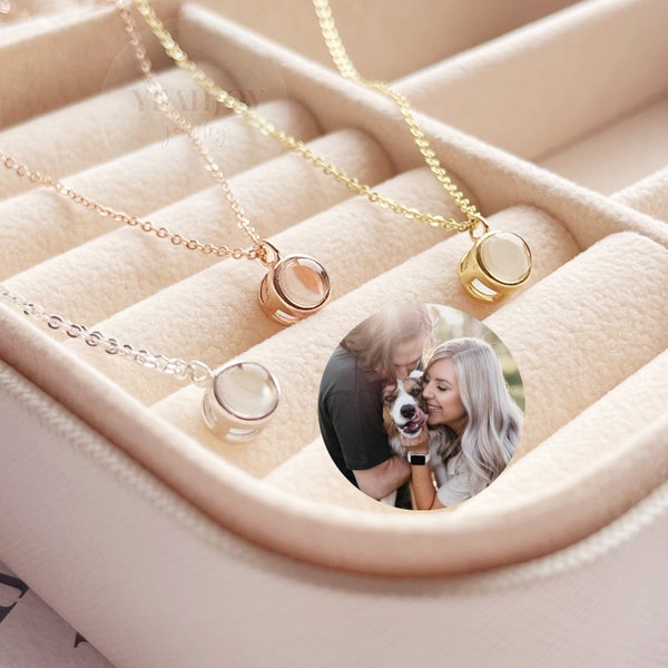 Projection photo necklace,custom photo necklace,custom keychain,pet photo necklace,pet memorial ,Anniversary gift Tenth anniversary