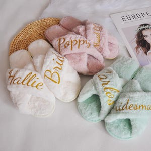 Custom Fluffy Slippers, Fluffy Cross slippers, Custom Bride Slippers, Bride to Be Gift, Bridesmaid Gift, Bachelorette Party, Fluffy Slippers